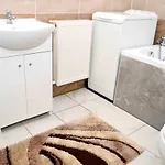 Lorabel Apartmanhaz * Heviz