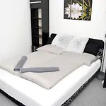 Lorabel Apartmanhaz Apartment *