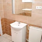 Lorabel Apartmanhaz *