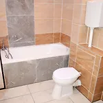 Lorabel Apartmanhaz Apartment Heviz
