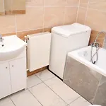 Lorabel Apartmanhaz *