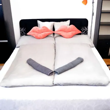 Appartement Lorabel Apartmanhaz