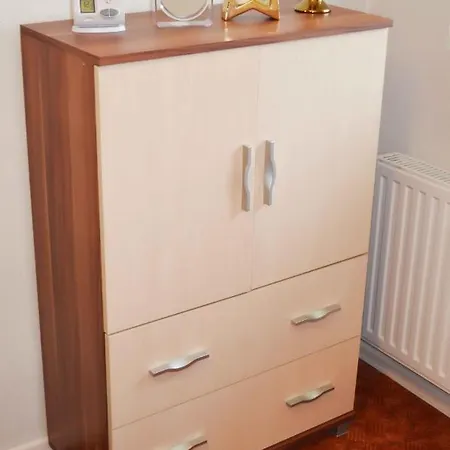 Lorabel Apartmanhaz Héviz