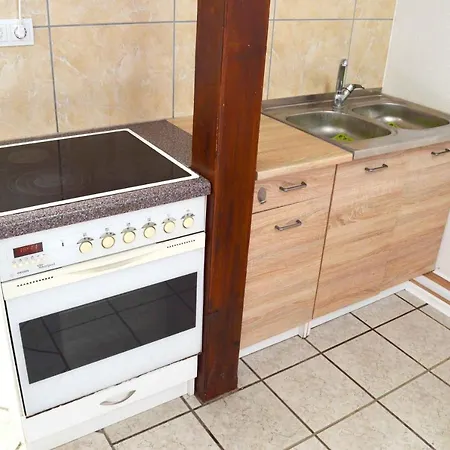 Lorabel Apartmanhaz Apartament *
