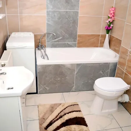Apartment Lorabel Apartmanhaz *