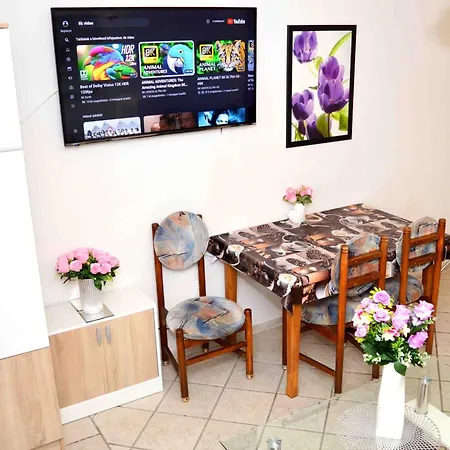 Διαμέρισμα Lorabel Apartmanhaz