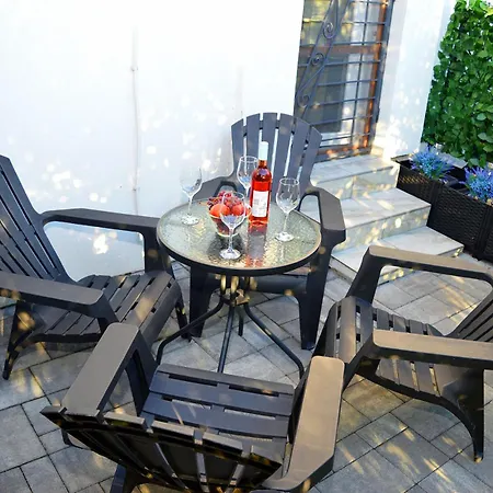 Lorabel Apartmanhaz Apartment