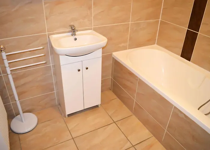 Lorabel Apartmanhaz דירה Hévíz