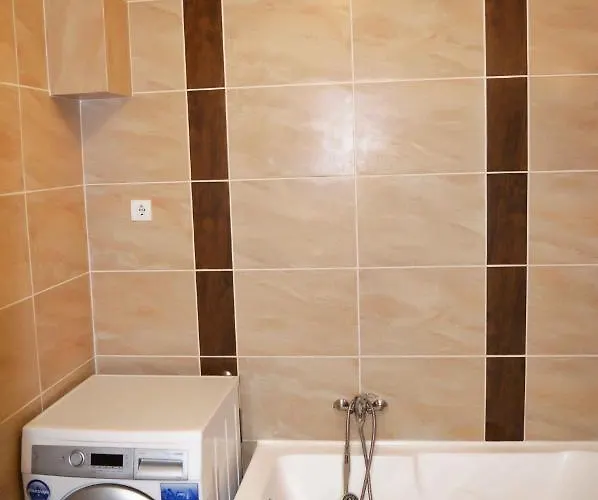 Lorabel Apartmanhaz Διαμέρισμα Hévíz