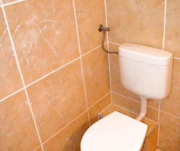 Lorabel Apartmanhaz *