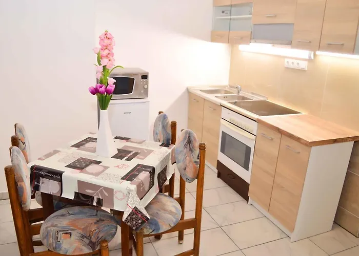 Διαμέρισμα Lorabel Apartmanhaz Hévíz