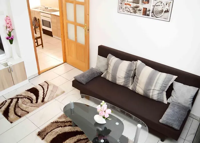 Διαμέρισμα Lorabel Apartmanhaz