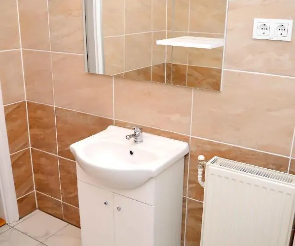 Lorabel Apartmanhaz *