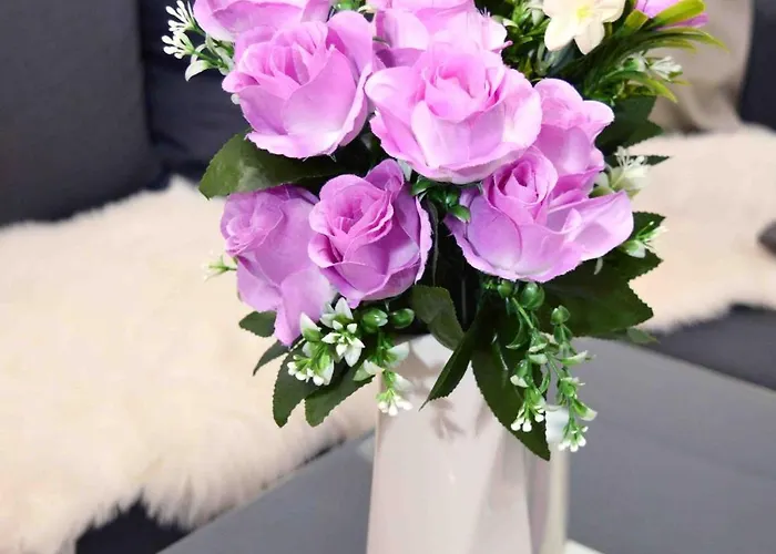 Lorabel Apartmanhaz Διαμέρισμα *