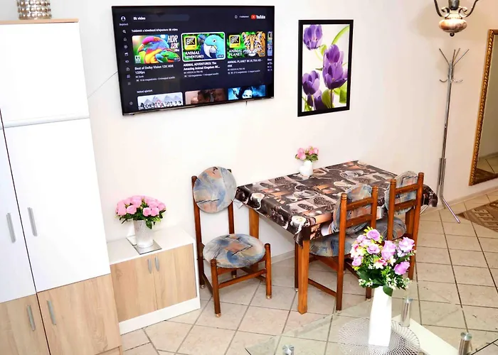 Διαμέρισμα Lorabel Apartmanhaz