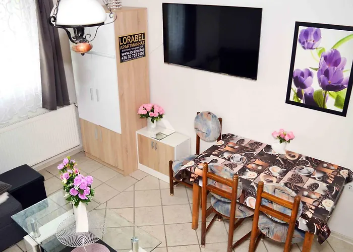 Διαμέρισμα Lorabel Apartmanhaz *
