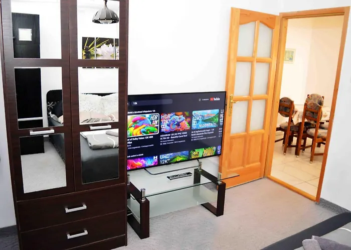 Lorabel Apartmanhaz Διαμέρισμα